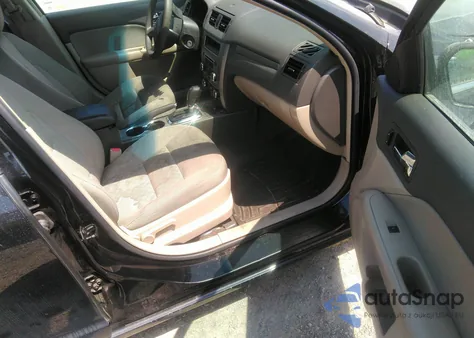 2010 Ford Fusion Se z USA, uszkodzony, nr VIN 3FAHP0HA9AR269911